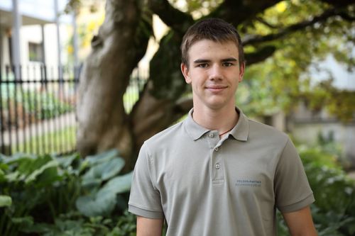 Eric Zihlmann<br>Lernender EFZ Fachrichtung Ingenieurbau (1. LJ)<br>Lernender<br>Tel.: 041 482 61 78<br>Mail: <a href='mailto:ezi@fp-bauingenieure.ch'>ezi@fp-bauingenieure.ch</a>